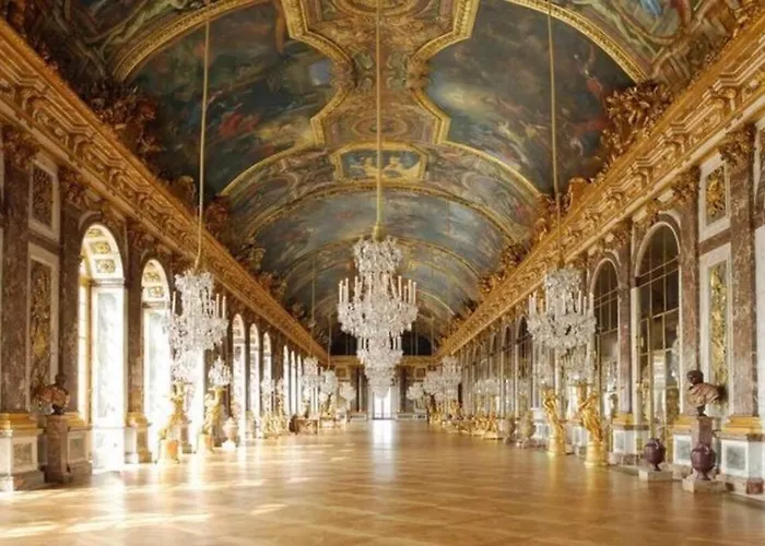 Grand Proche Versailles Chateau *